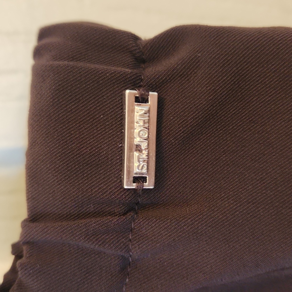 ST. JOHN two piece jacket and pants - Picture 11 of 12